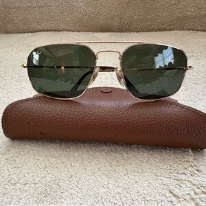 Ray-Ban gold tone rectangular Aviator Sunglasses w/glass lenses & Brown Case